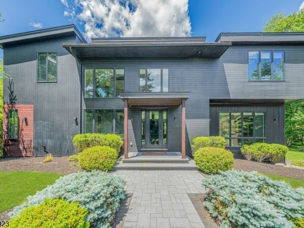 176 Edson Ter, Franklin Lakes, NJ 07417