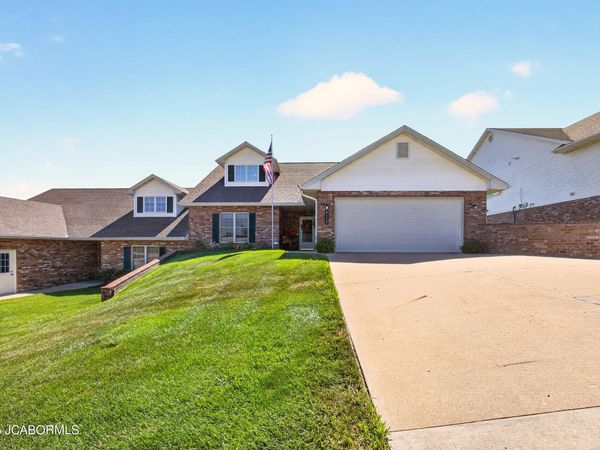 4115 TERRA BELLA DRIVE, Jefferson City, MO 65109