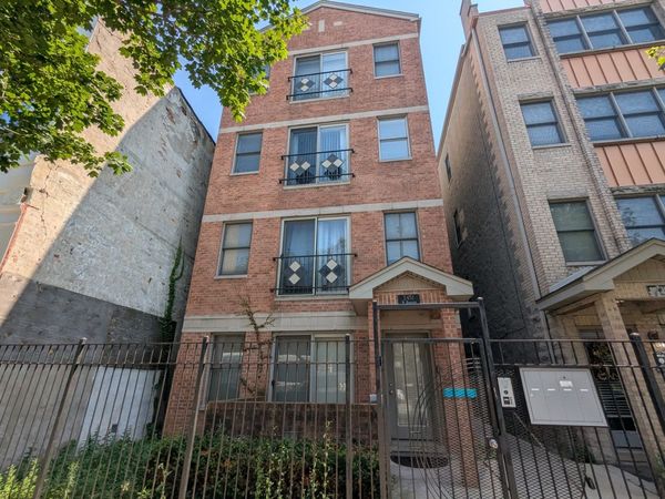 2451 W Harrison Street, Unit 3, Chicago, IL 60612