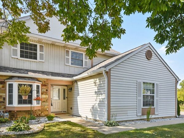 345 Ascot Lane , Streamwood, IL 60107
