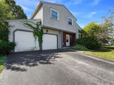 8152 Scotia Lane , Liverpool, NY 13090