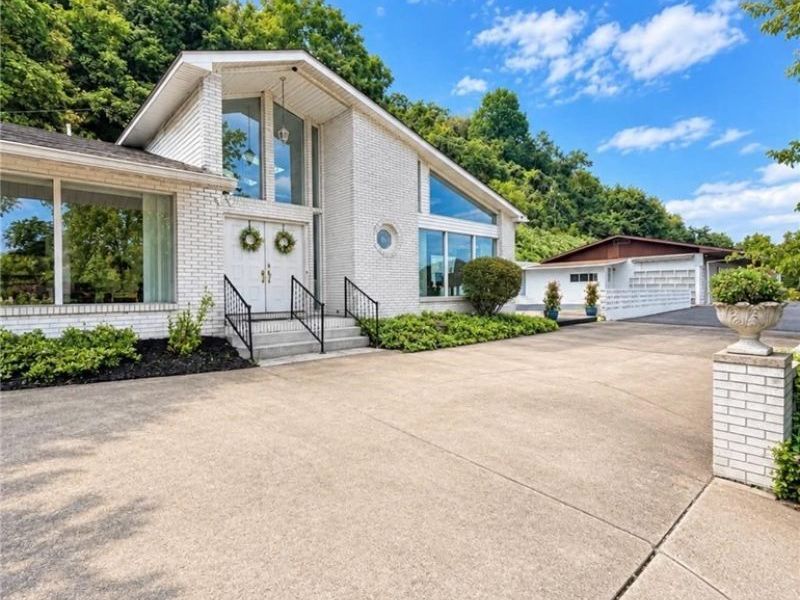 66830/66840 West Drive, Bellaire, OH 43906 Photo 2