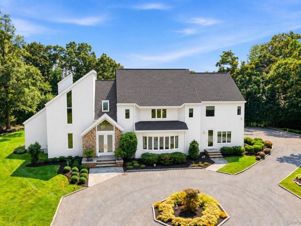 6 Target Rock Drive, Lloyd Harbor, NY 11743