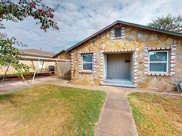 415 E Aquarium Place , Jenks, OK 74037