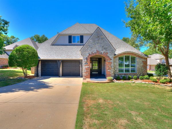 9402 S Vandalia Avenue , Tulsa, OK 74137