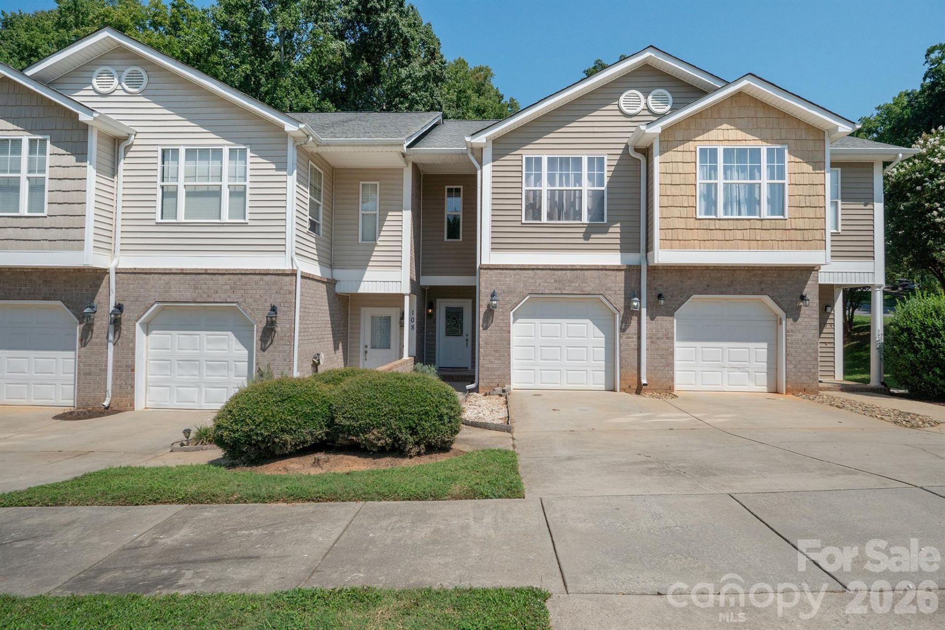 106 Sherman Oaks Lane , Mooresville, NC 28115 Main Photo