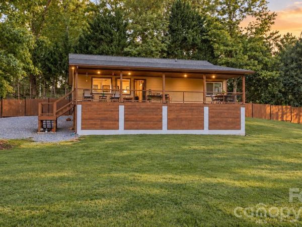 280 Green Oaks Road , Bryson City, NC 28713