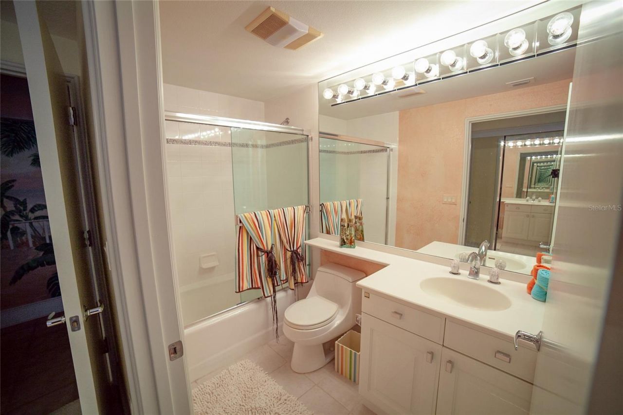 3040 Grand Bay Boulevard, Unit 292, Longboat Key, FL 34228 Photo