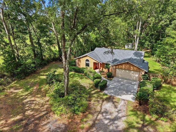 17026 SOUTHSIDE COURT , HIGH SPRINGS, FL 32643