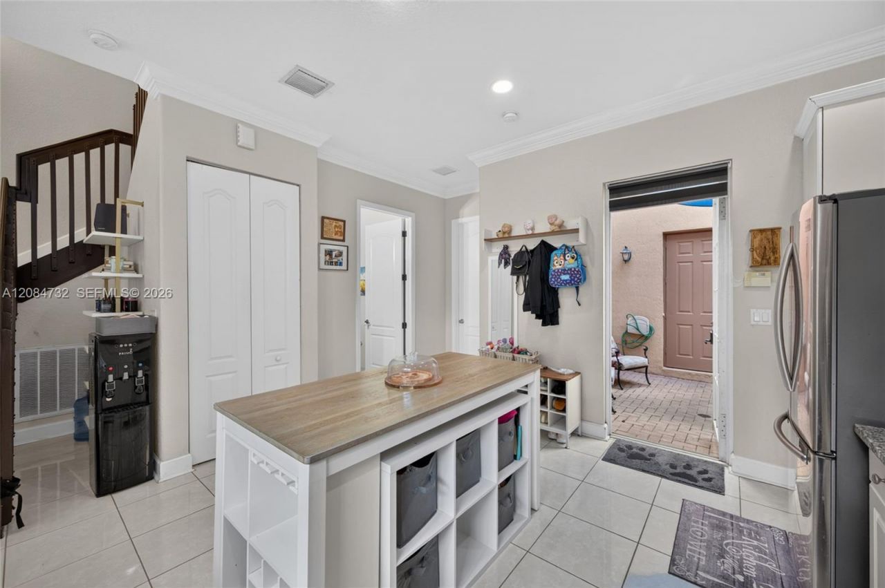 628 SW 147th Ter, Pembroke Pines, FL 33027 Photo