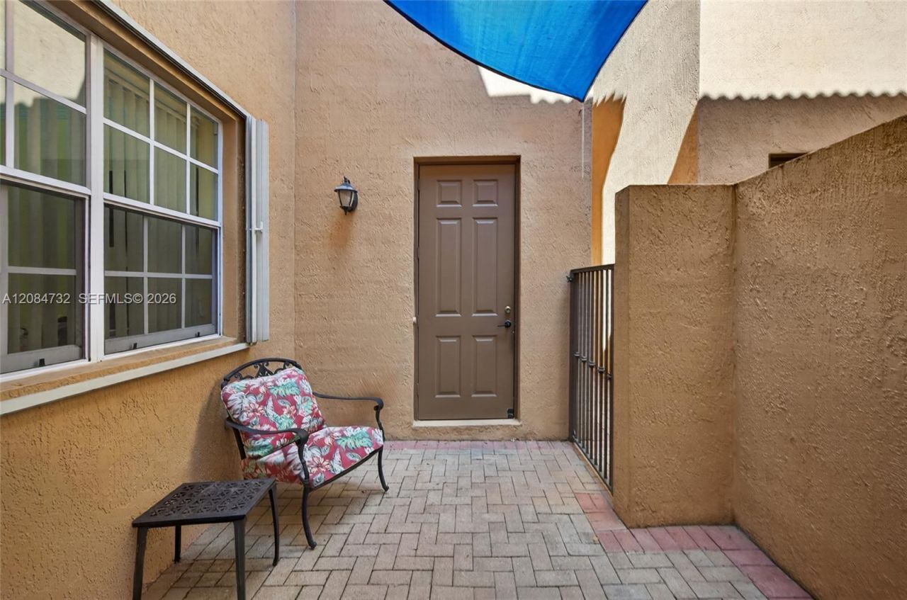 628 SW 147th Ter, Pembroke Pines, FL 33027 Photo