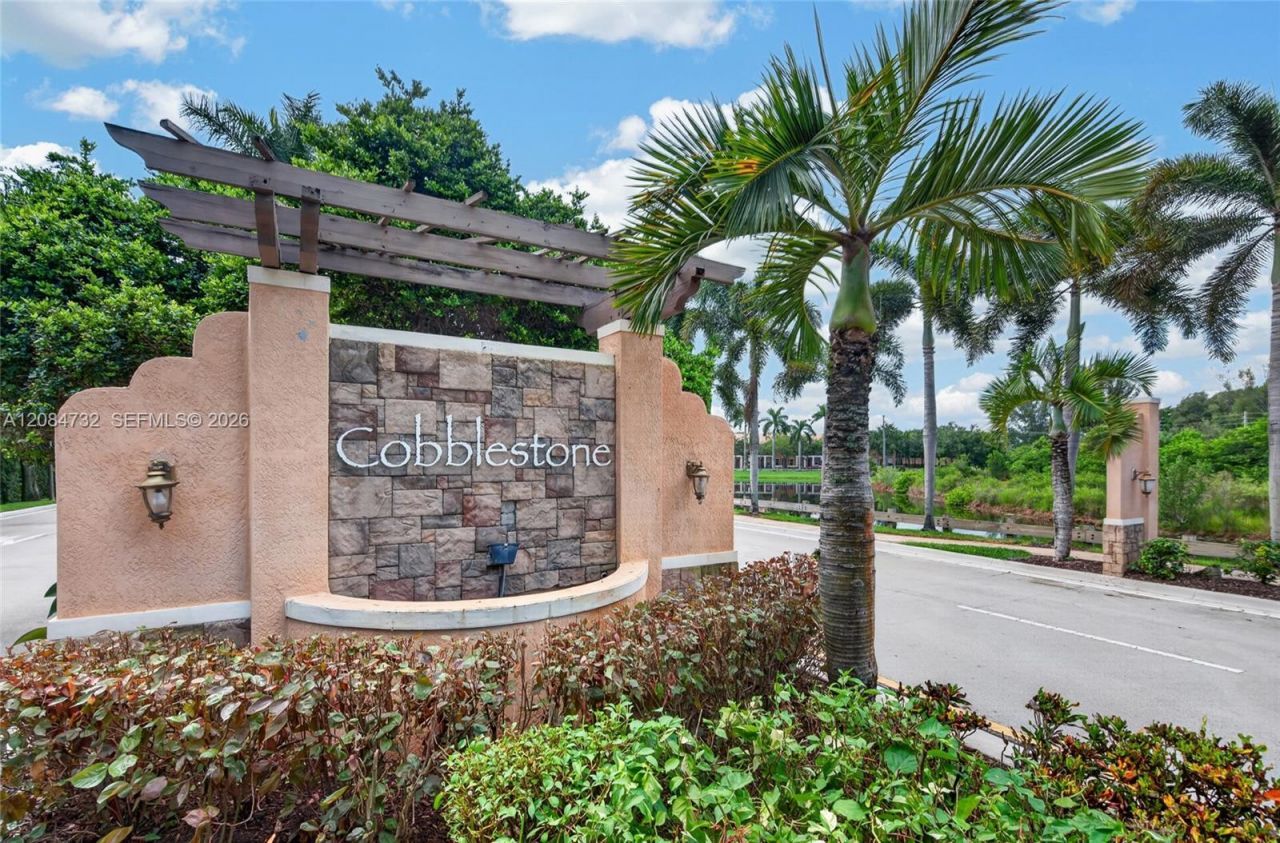 628 SW 147th Ter, Pembroke Pines, FL 33027 Photo