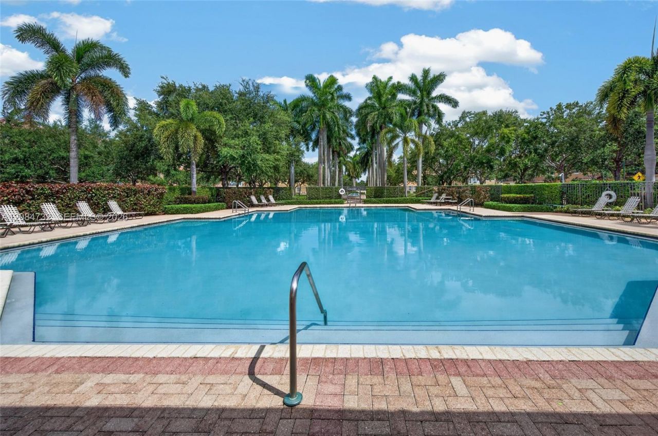 628 SW 147th Ter, Pembroke Pines, FL 33027 Photo