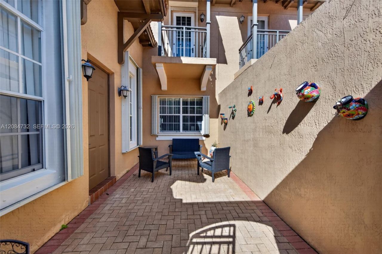628 SW 147th Ter, Pembroke Pines, FL 33027 Photo