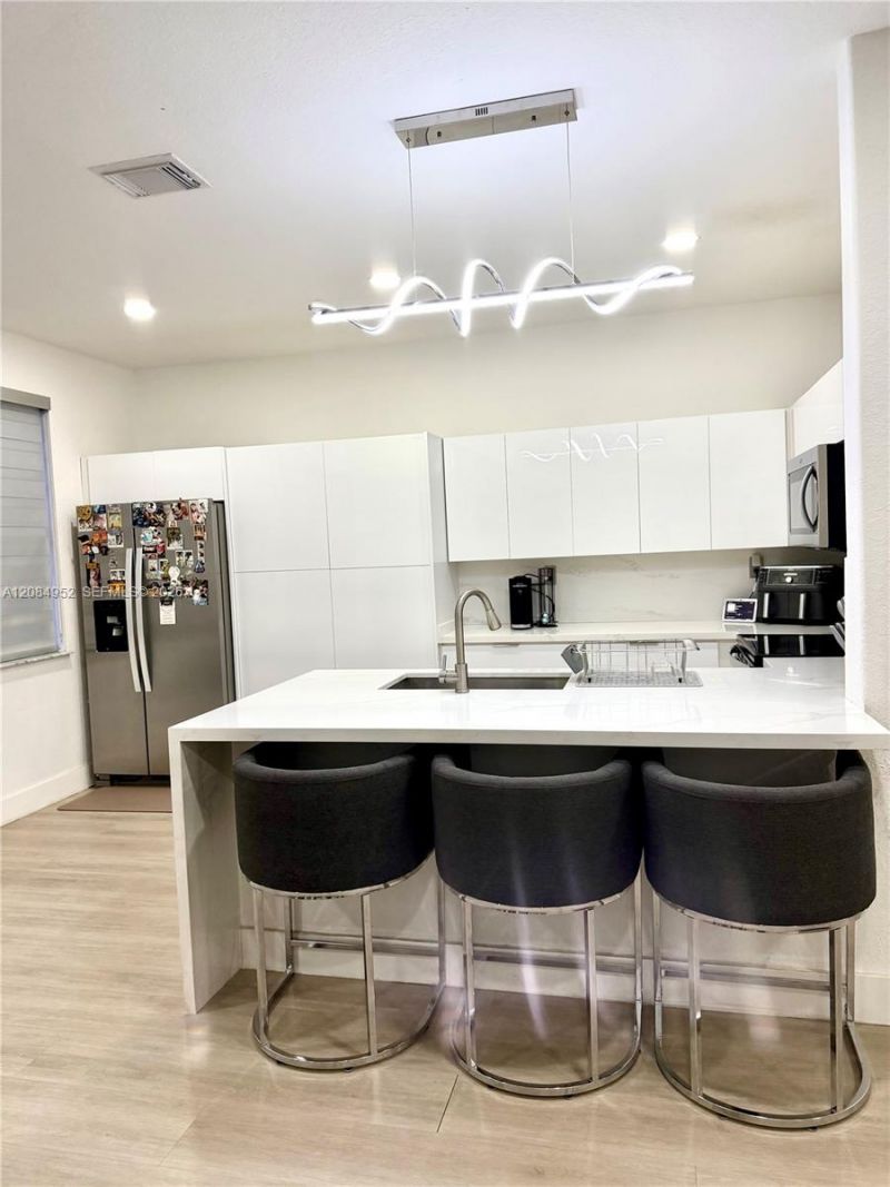 7796 NW 114th Pl, Doral, FL 33178 Photo