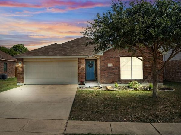 230 Windmill Drive, Justin, TX 76247
