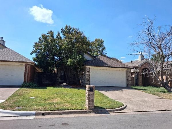 6932 Cheswick Drive , North Richland Hills, TX 76182