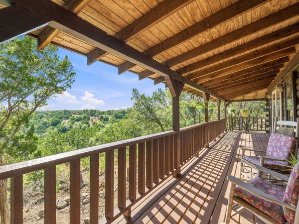 250 Gant RD, Dripping Springs, TX 78620