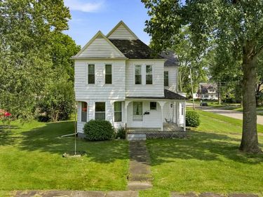 201 Pearl St, Crestline, OH 44827