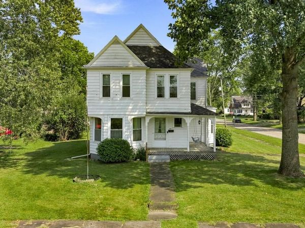 201 Pearl St, Crestline, OH 44827