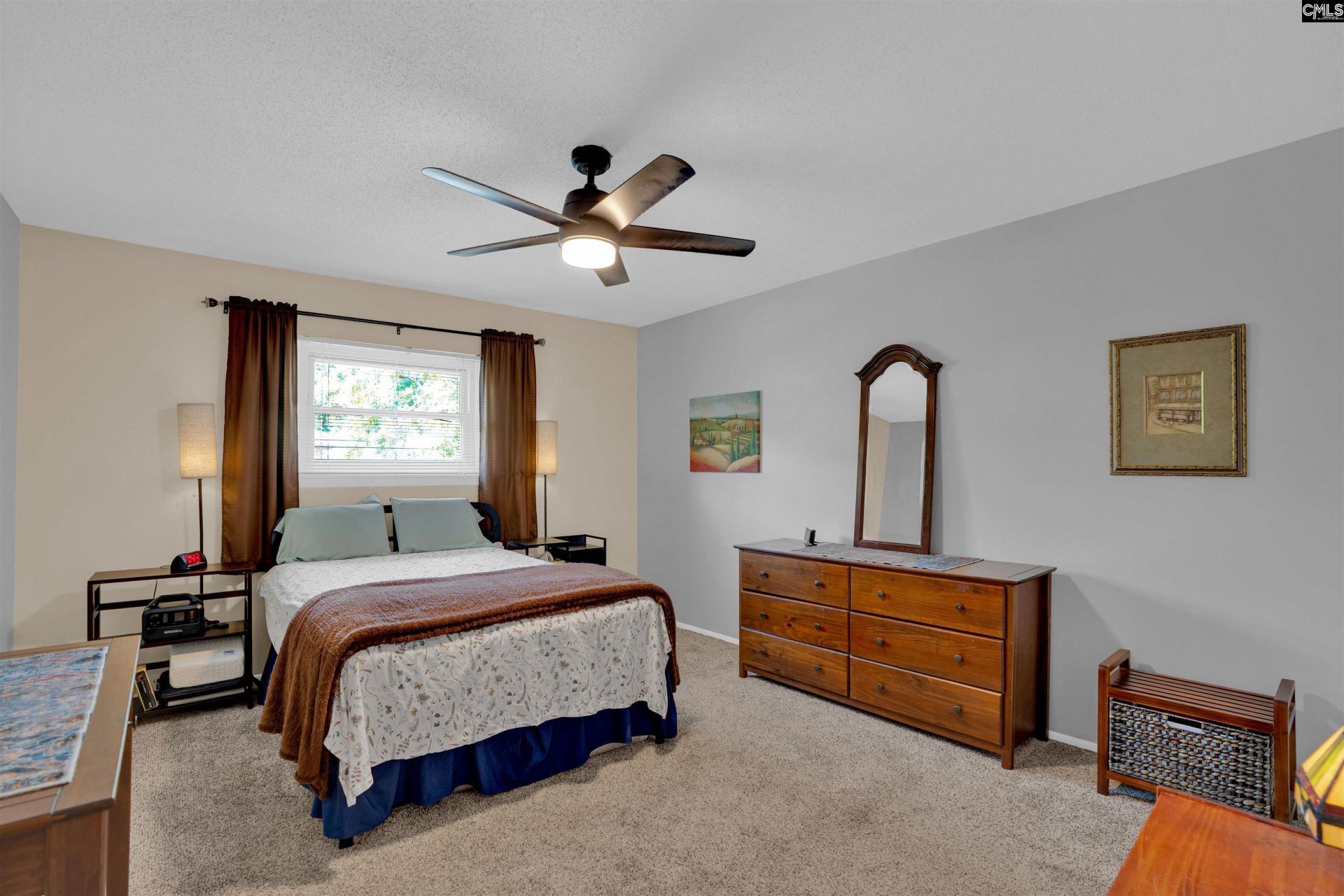 601 Riverhill Circle Photo 12