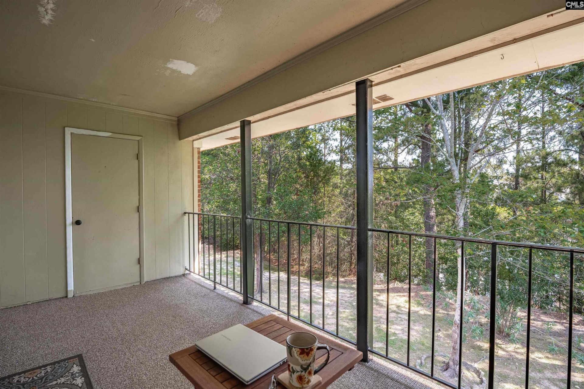 601 Riverhill Circle Photo 18
