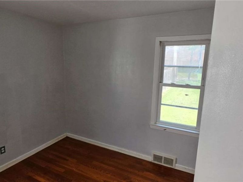 12304 Tonsing Drive, Garfield Heights, OH 44125 Photo 10