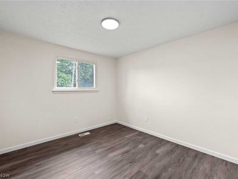 5830 Beech Drive, Mentor on the Lake, OH 44060 Photo 14