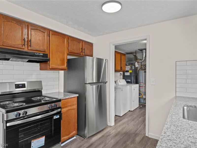 5830 Beech Drive, Mentor on the Lake, OH 44060 Photo 8
