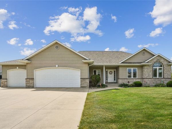 6835 Flint Rock Court, Marion, IA 52302