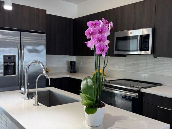 4740 NW 84th Ct, Unit 32, Doral, FL 33166