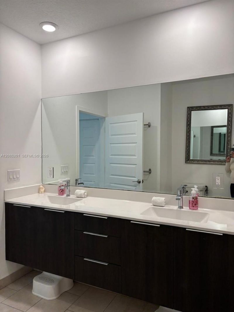 4740 NW 84th Ct, Unit 32, Doral, FL 33166 Photo