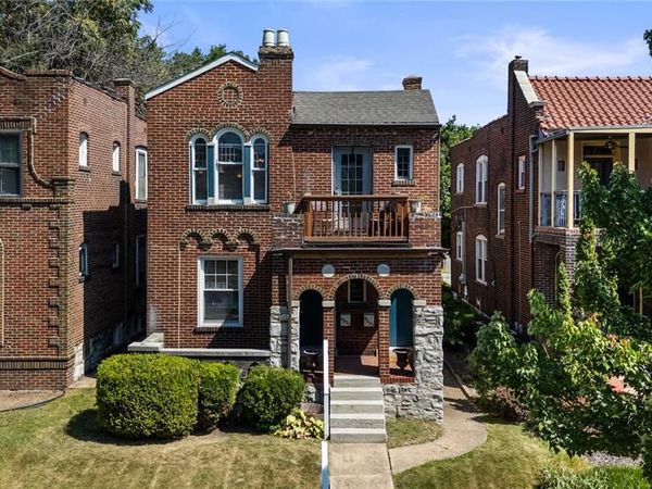 4533 Flad Avenue , St Louis, MO 63110