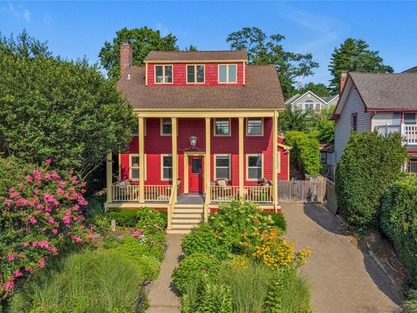 15 Jackson Street, Port Washington, NY 11050