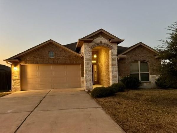 712 Manzano LN , Pflugerville, TX 78660