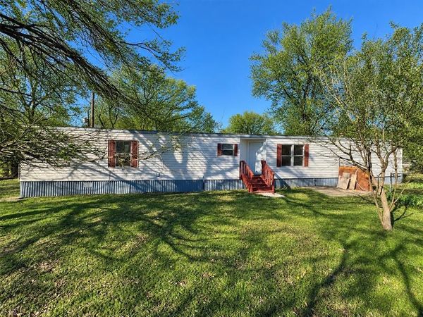 2010 Spring Court, Azle, TX 76020