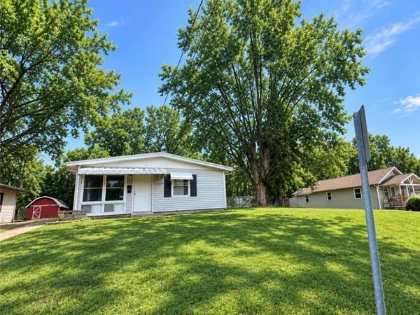 1029 Chester Street , Zanesville, OH 43701