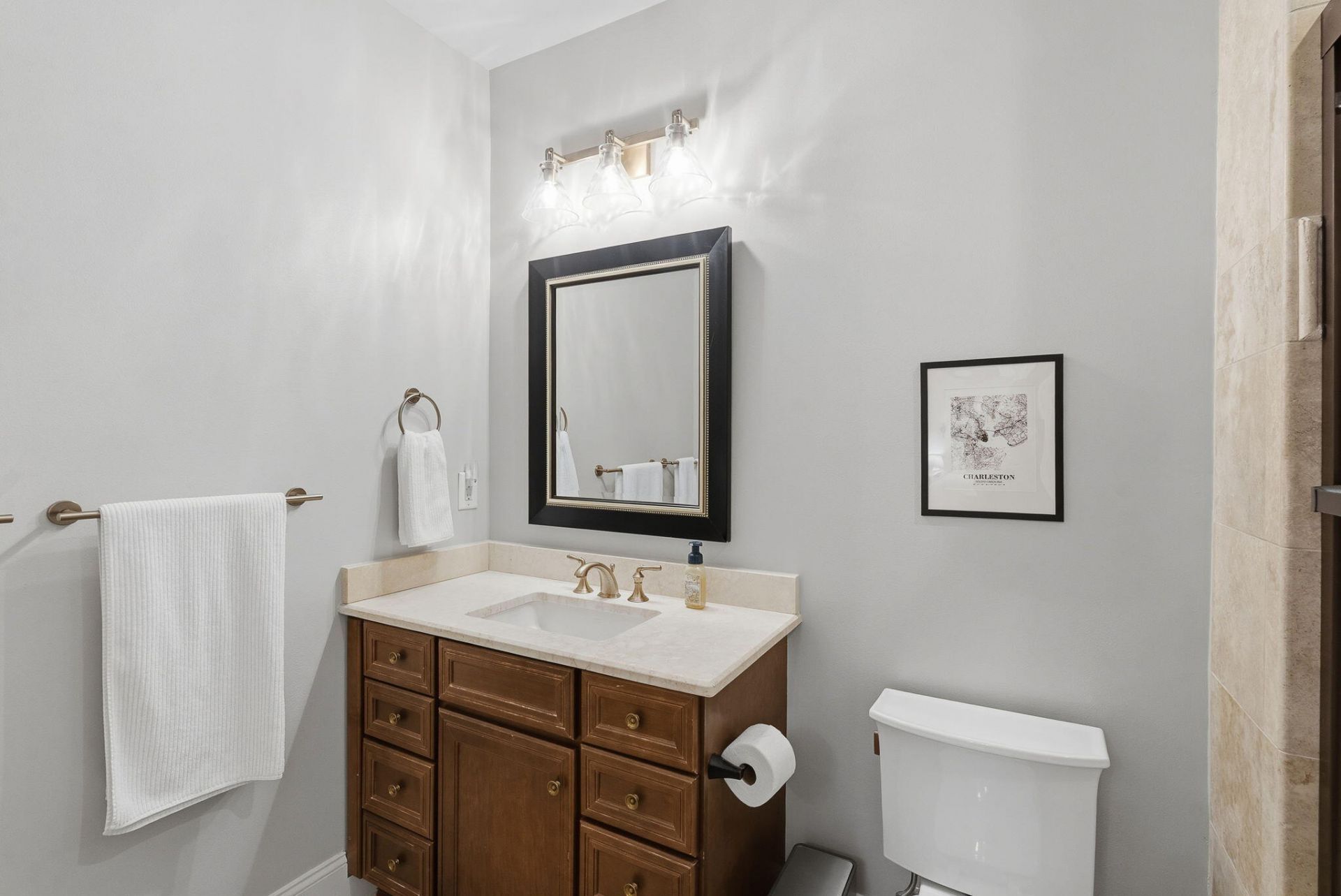 175 Concord Street Photo 7