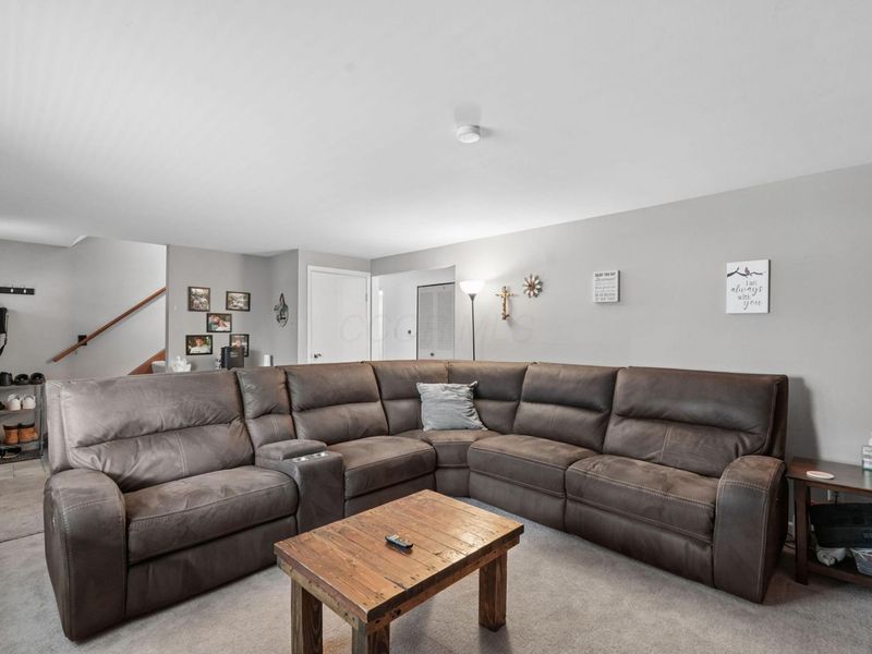 404 Benson Drive, Groveport, OH 43125 Photo 9