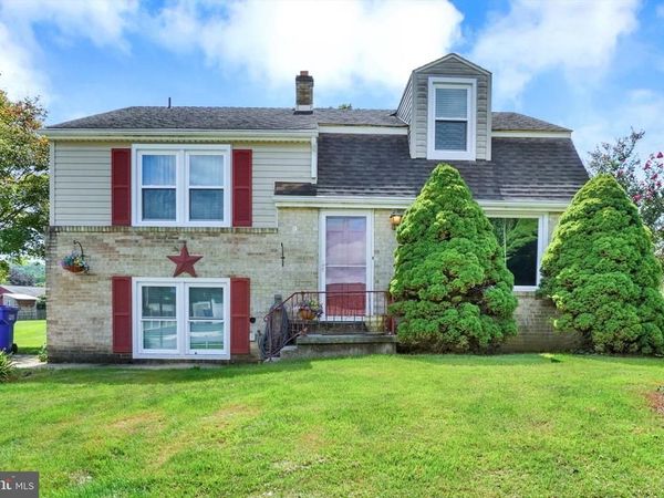 3310 EDENBRIDGE RD, YORK, PA 17402