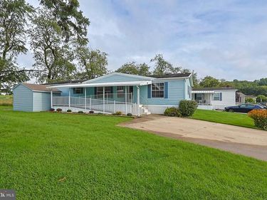 726 PINE BOULEVARD, NEW PROVIDENCE, PA 17560
