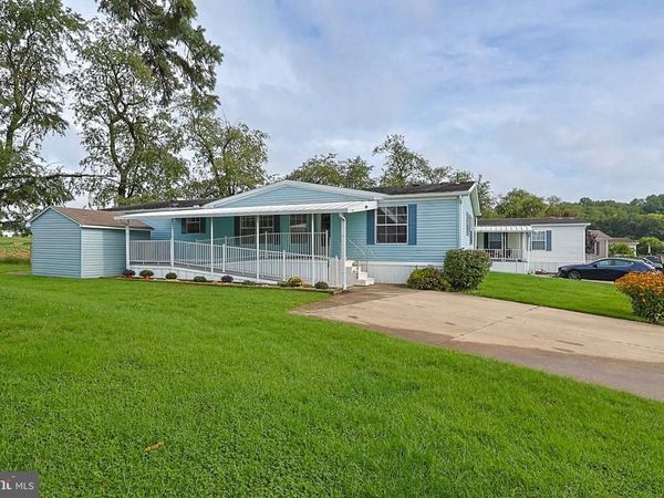 726 PINE BOULEVARD , NEW PROVIDENCE, PA 17560