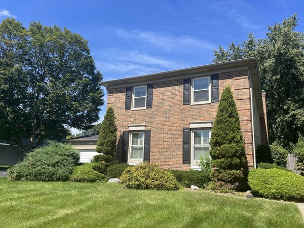 1132 W Mallard Drive, Palatine, IL 60067