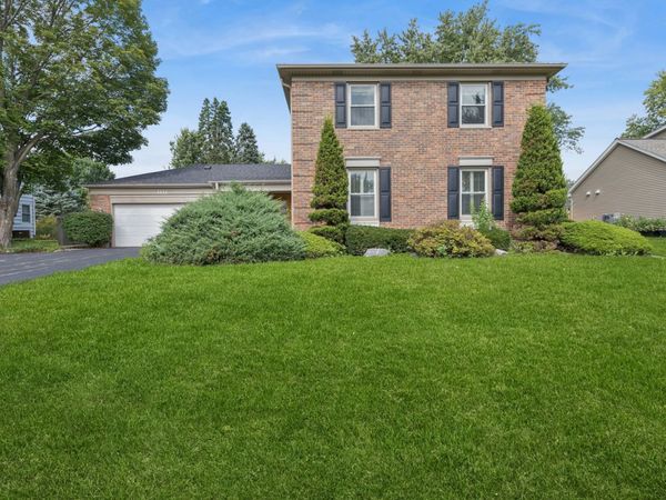 1132 W Mallard Drive, Palatine, IL 60067