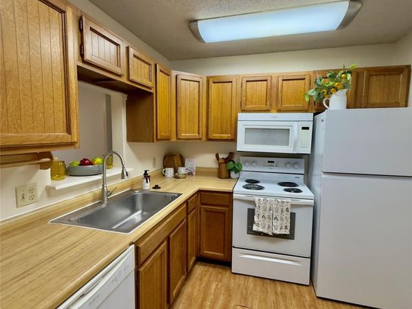 1624 Aquarena Springs DR , Unit F147, San Marcos, TX 78666