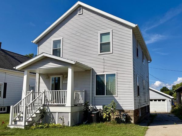2012 Jackson STREET, Two Rivers, WI 54241