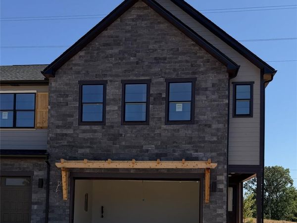25023 Sprenger Drive , Cornelius, NC 28031