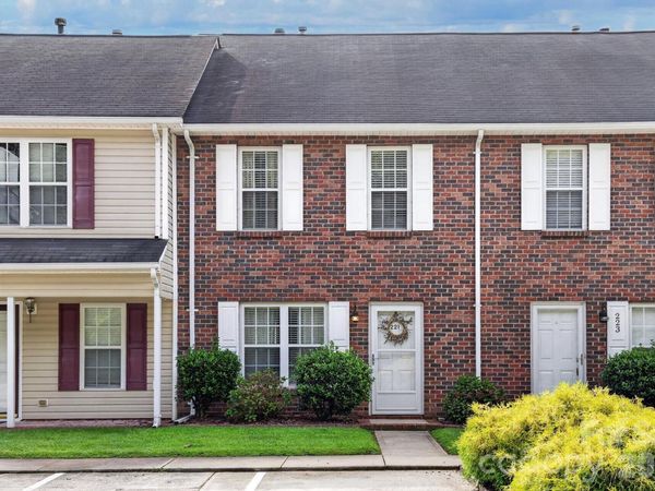 221 Linkside Court SE, Unit 5, Lenoir, NC 28645