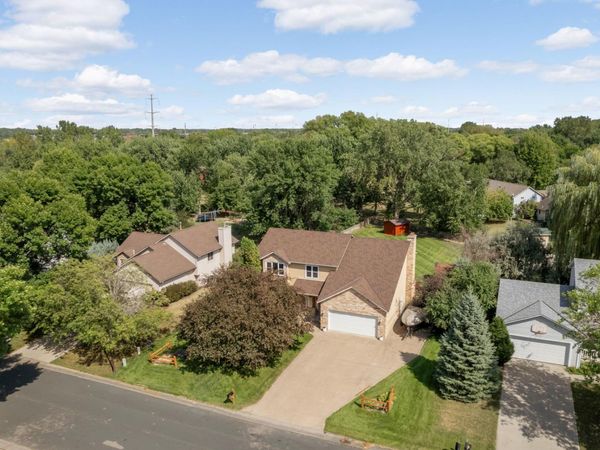 9622 Polaris Lane N, Maple Grove, MN 55369