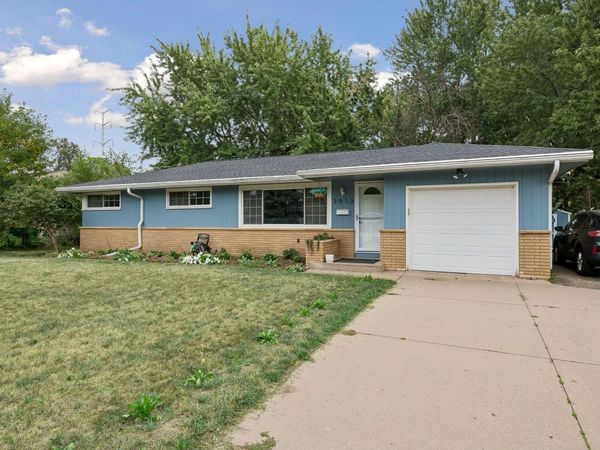3013 63rd Avenue N, Brooklyn Center, MN 55429